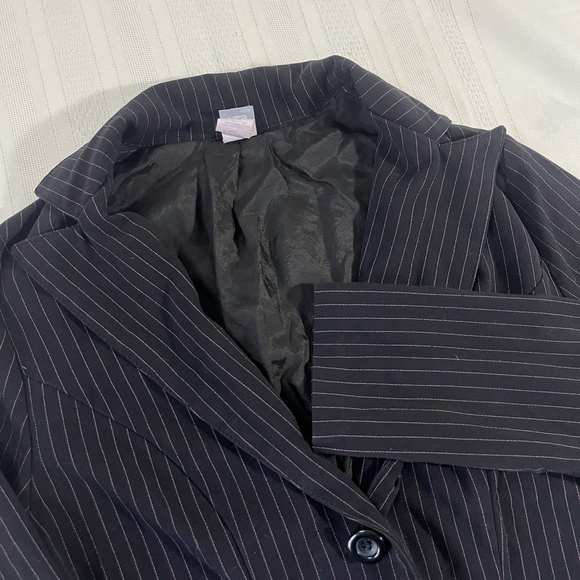 FE USA Business Casual Black Pinstripe One Button Blazer Medium - Picture 2 of 9
